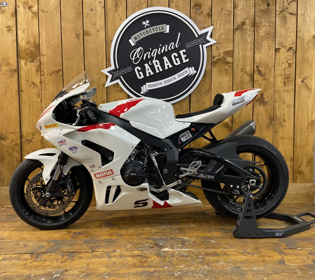 HONDA CBR 1000 RR-R - HEROUVILLE-SAINT-CLAIR